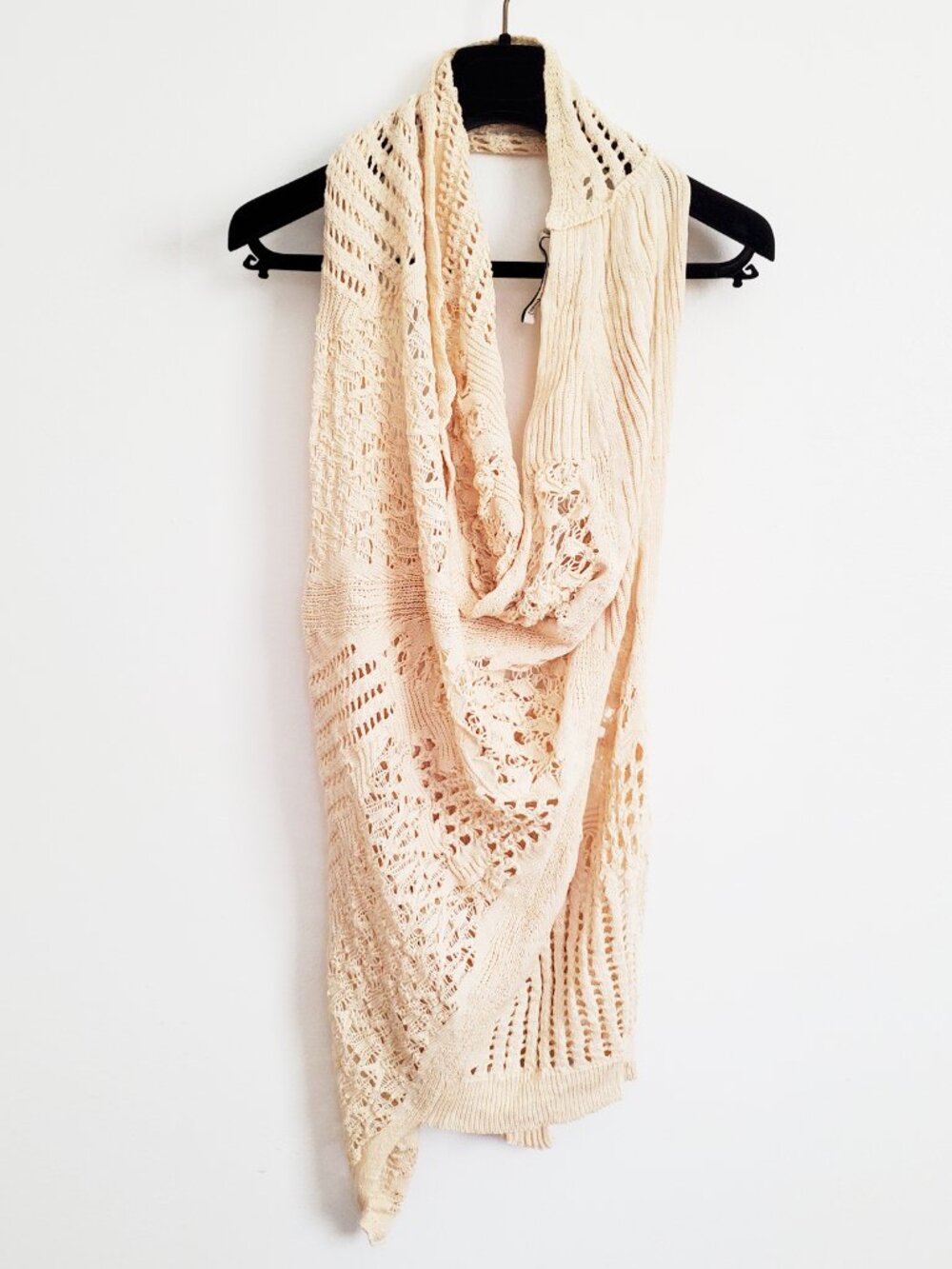 Share (nude) Brand Knit Backless Halter Top NWOT Size IT 40